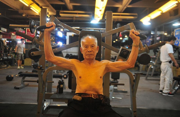 94歲健身爺爺爆紅！他還在運(yùn)動，你有什么理由偷懶