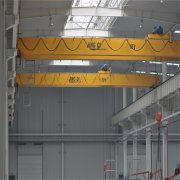 選用歐式雙梁起重機(jī)，高效省錢！