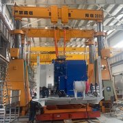 液壓龍門吊的變形設(shè)計在隧道建設(shè)中應用