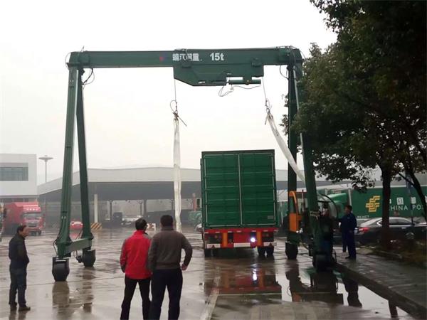 輪胎式集裝箱龍門吊哪里有賣？—靖江市起重
